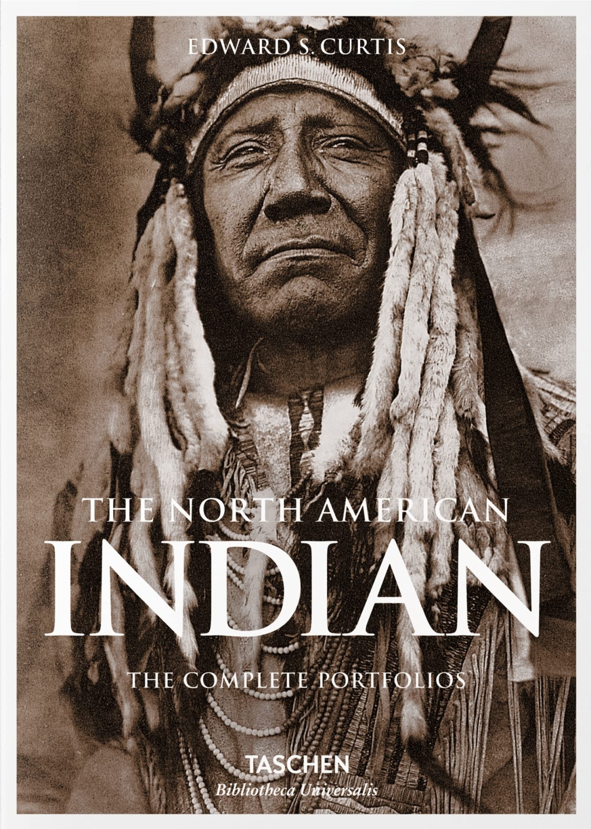 Edward S. Curtis: The North American Indian. The Complete Portfolios